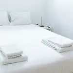 - Arroios Apartament *